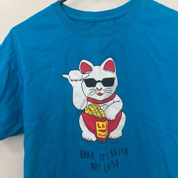 *New* Hanes blue lucky cat graphic “Brah, it’s Katy not catsu” shirt - Picture 4 of 8